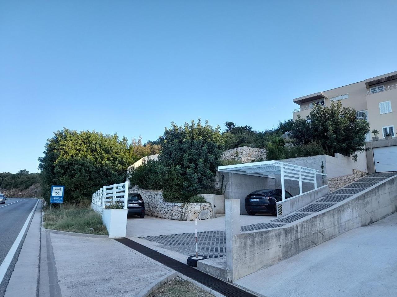 Nika Apartman